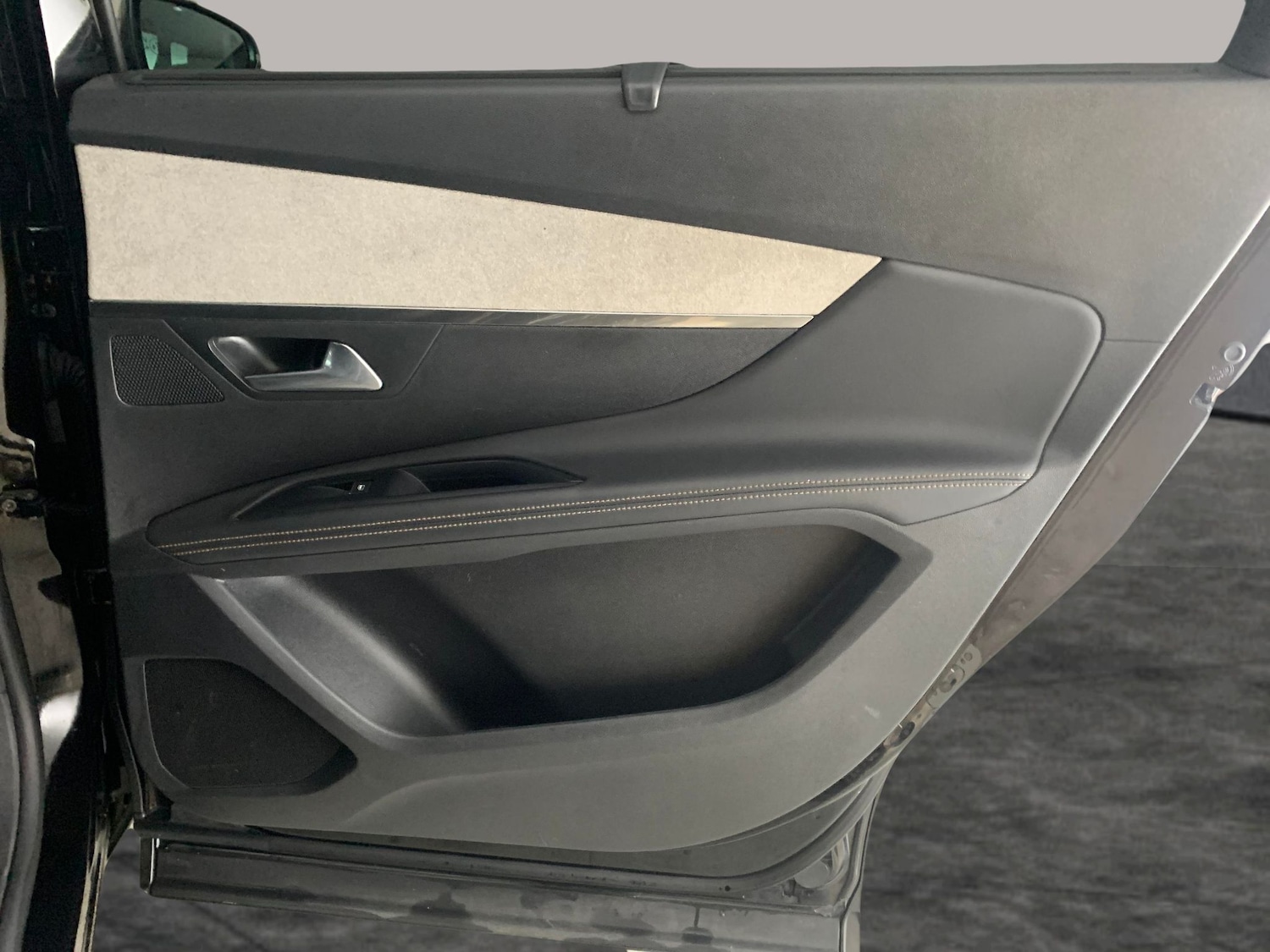 Used Peugeot 5008 2022 for sale - 76668734: Photo 36