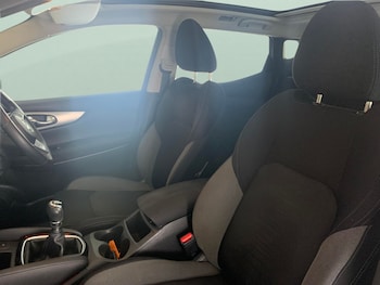 Used Nissan Qashqai 2017 for sale - 78134011: Photo