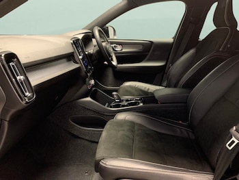 Used Volvo XC40 2021 for sale - 76405027: Photo