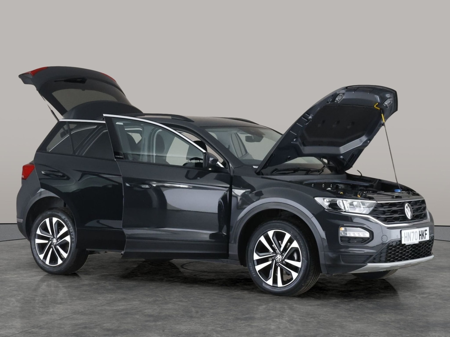 Used Volkswagen T-Roc 2021 for sale - 76405070: Photo 10