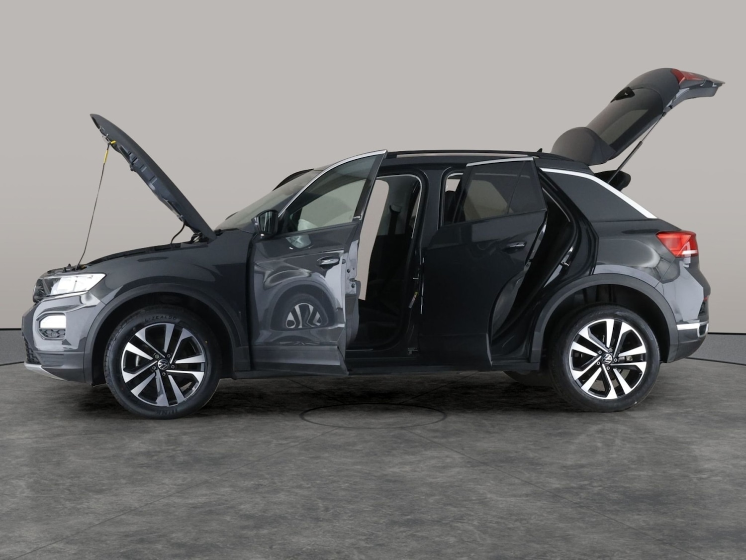 Used Volkswagen T-Roc 2021 for sale - 76405070: Photo 17