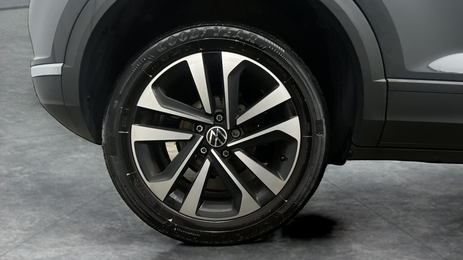 Used Volkswagen T-Roc 2021 for sale - 76405070: Photo 33