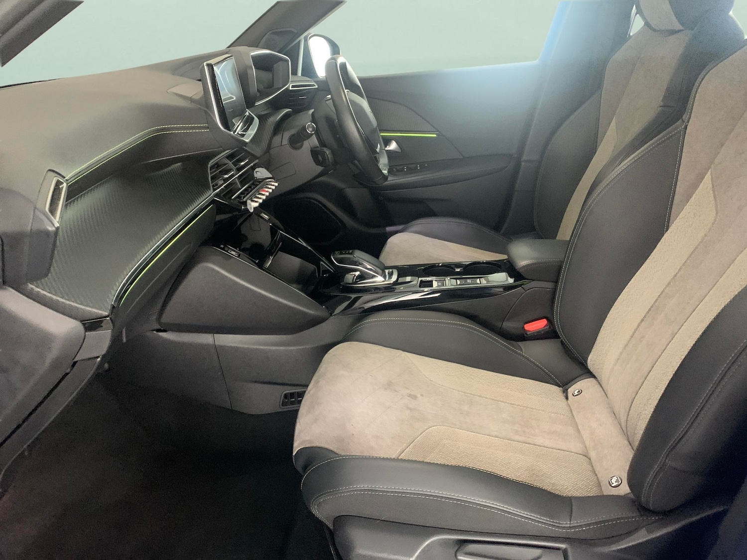 Used Peugeot 2008 2020 for sale - 77225573: Photo 4