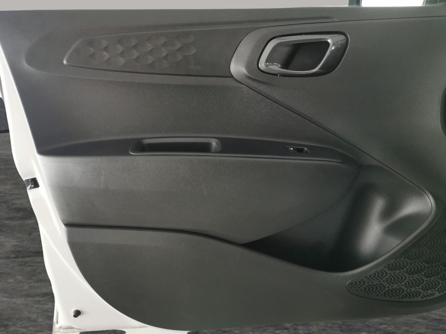 Used Hyundai i10 2024 for sale - 76450107: Photo 33