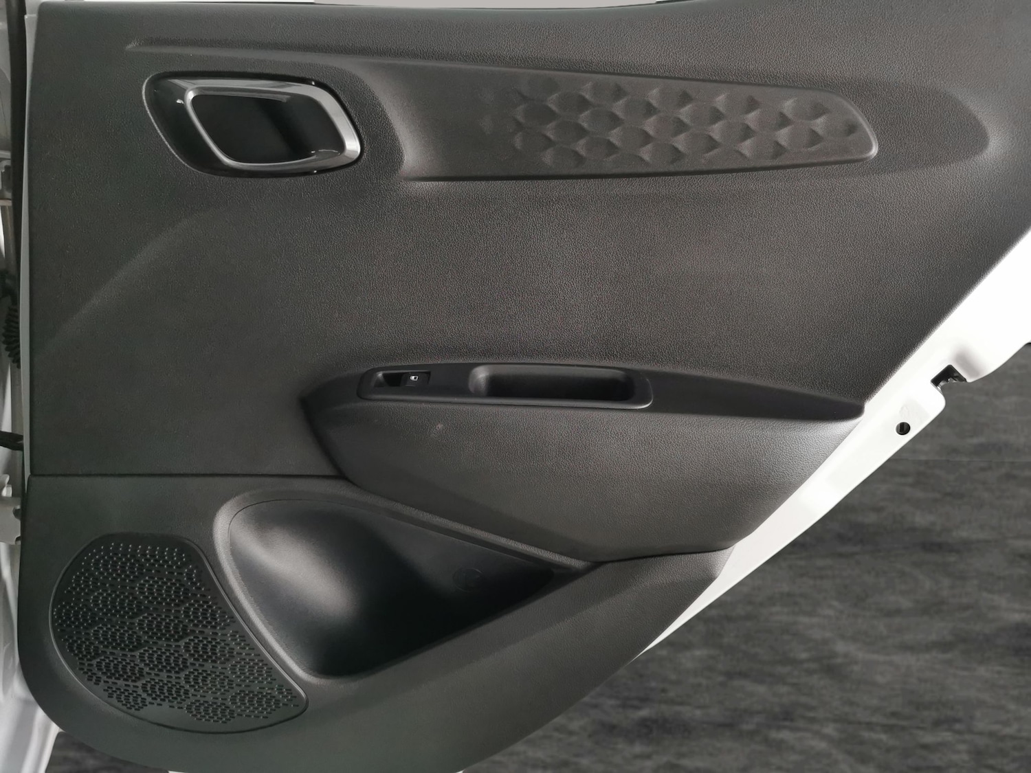 Used Hyundai i10 2024 for sale - 76450107: Photo 35