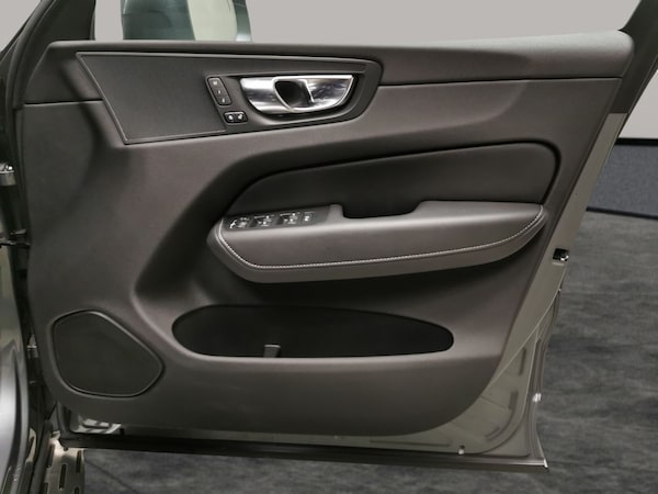 Used Volvo XC60 2020 for sale - 76320535: Photo 43