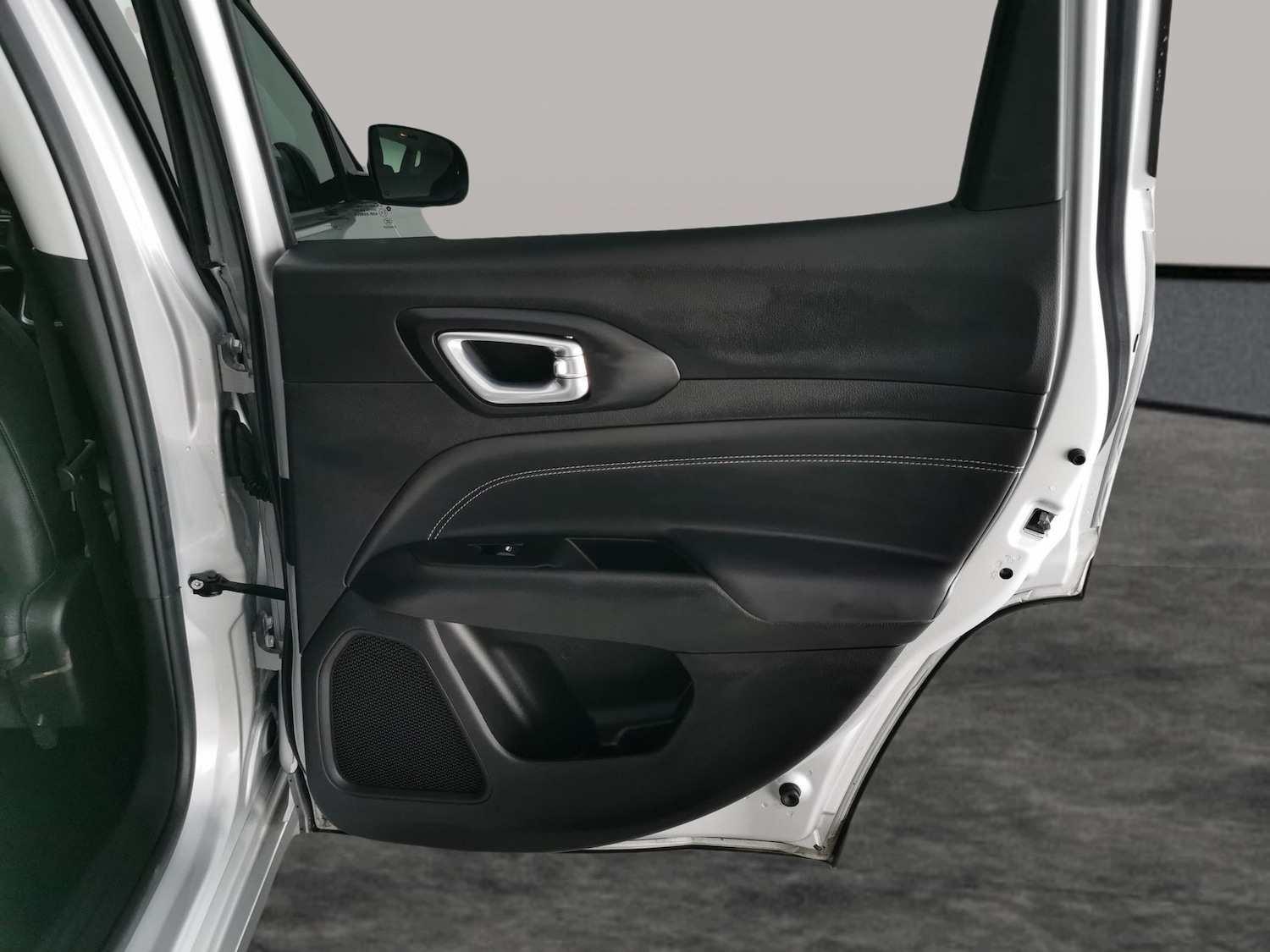 Used Jeep Compass 2023 for sale - 76895147: Photo 29