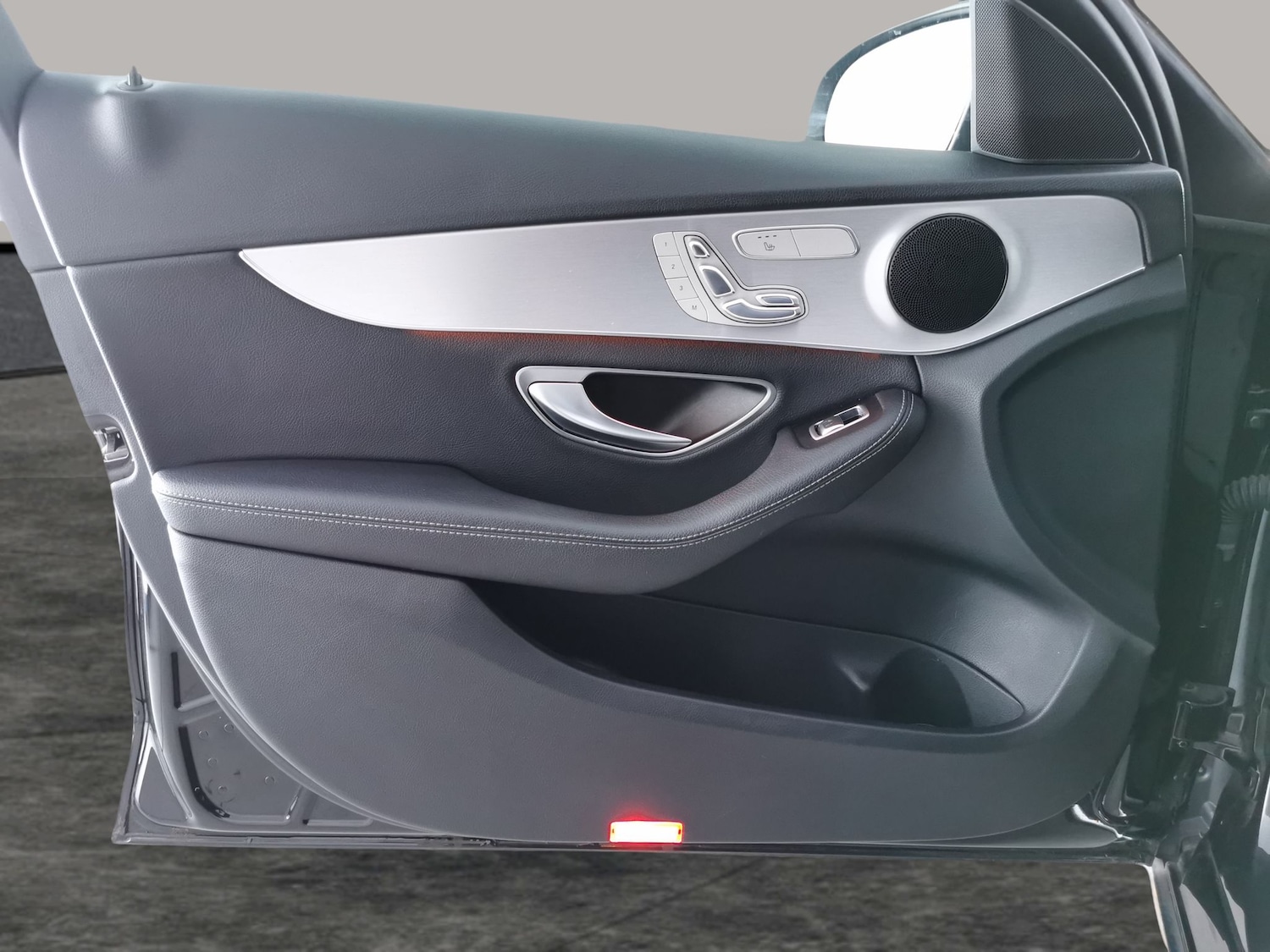 Used Mercedes-Benz C Class 2018 for sale - 77036516: Photo 28