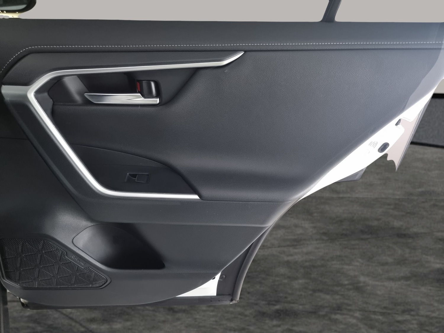 Used Toyota RAV4 2021 for sale - 76946627: Photo 29