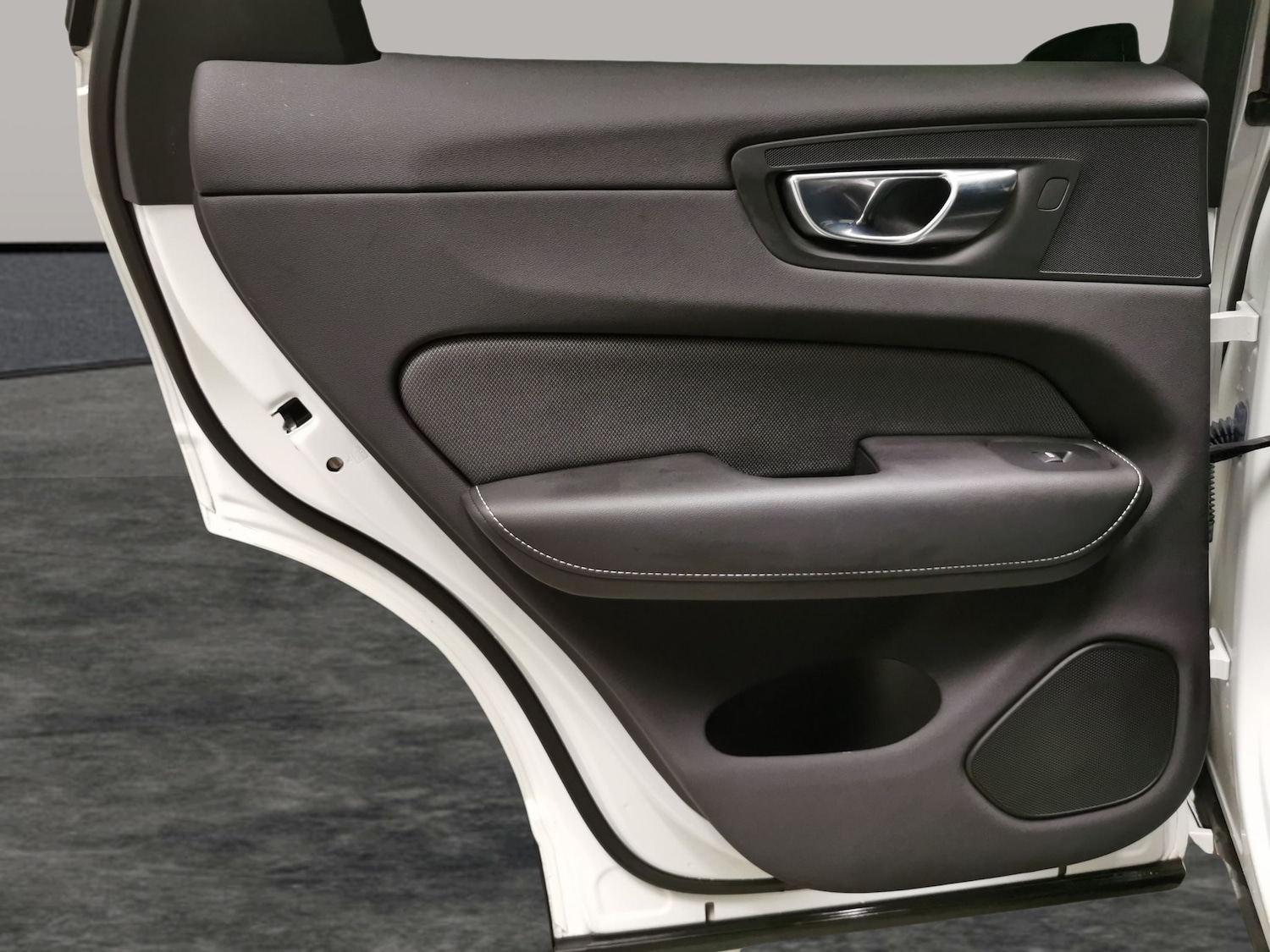 Used Volvo XC60 2022 for sale - 76392125: Photo 34