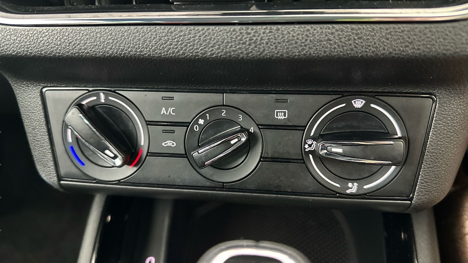 Used Skoda Kamiq 2021 for sale - 77047932: Photo 25