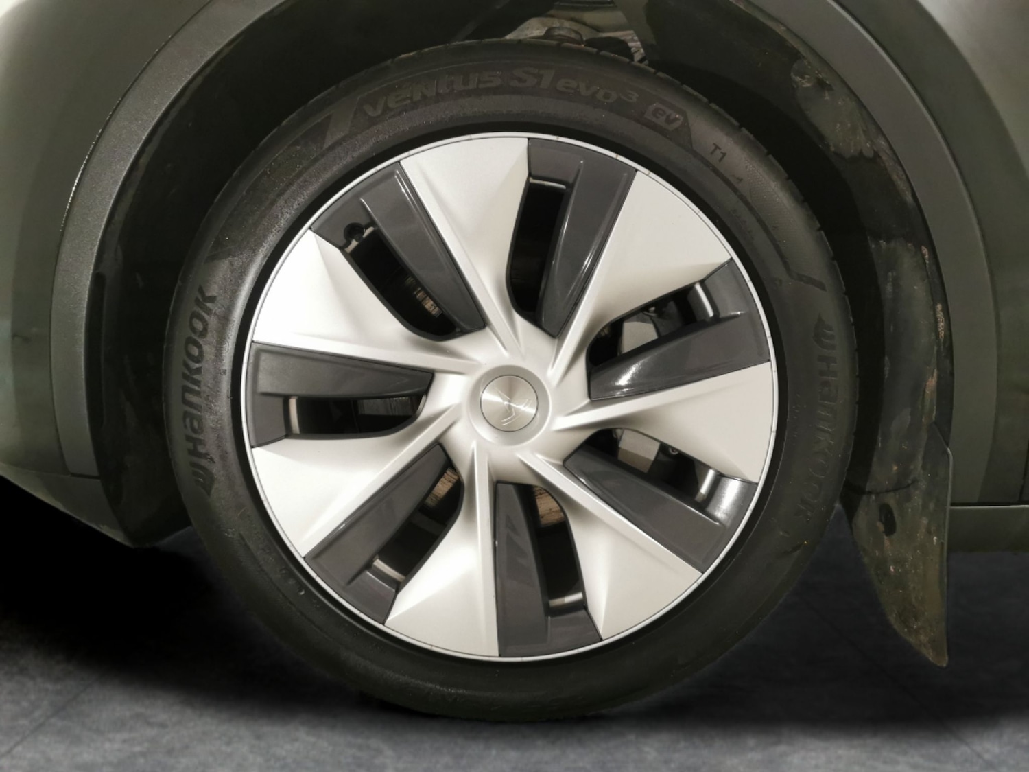 Used Tesla Model Y for sale - 76969482: Photo 23