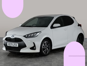 Used Toyota Yaris 2022 for sale - 76415539: Photo
