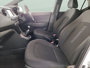 Used Hyundai i10 2018 for sale - 78477559: Photo
