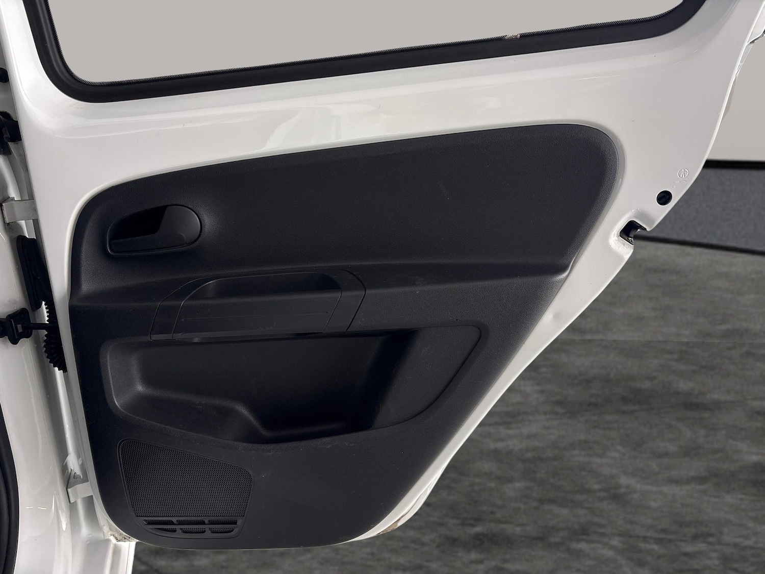 Used Volkswagen up! 2021 for sale - 77318588: Photo 24