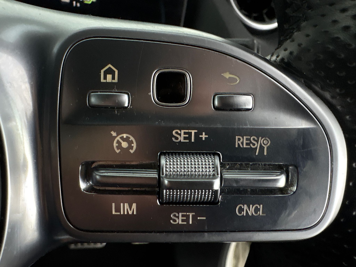 Used Mercedes-Benz GLA 2021 for sale - 77104421: Photo 24