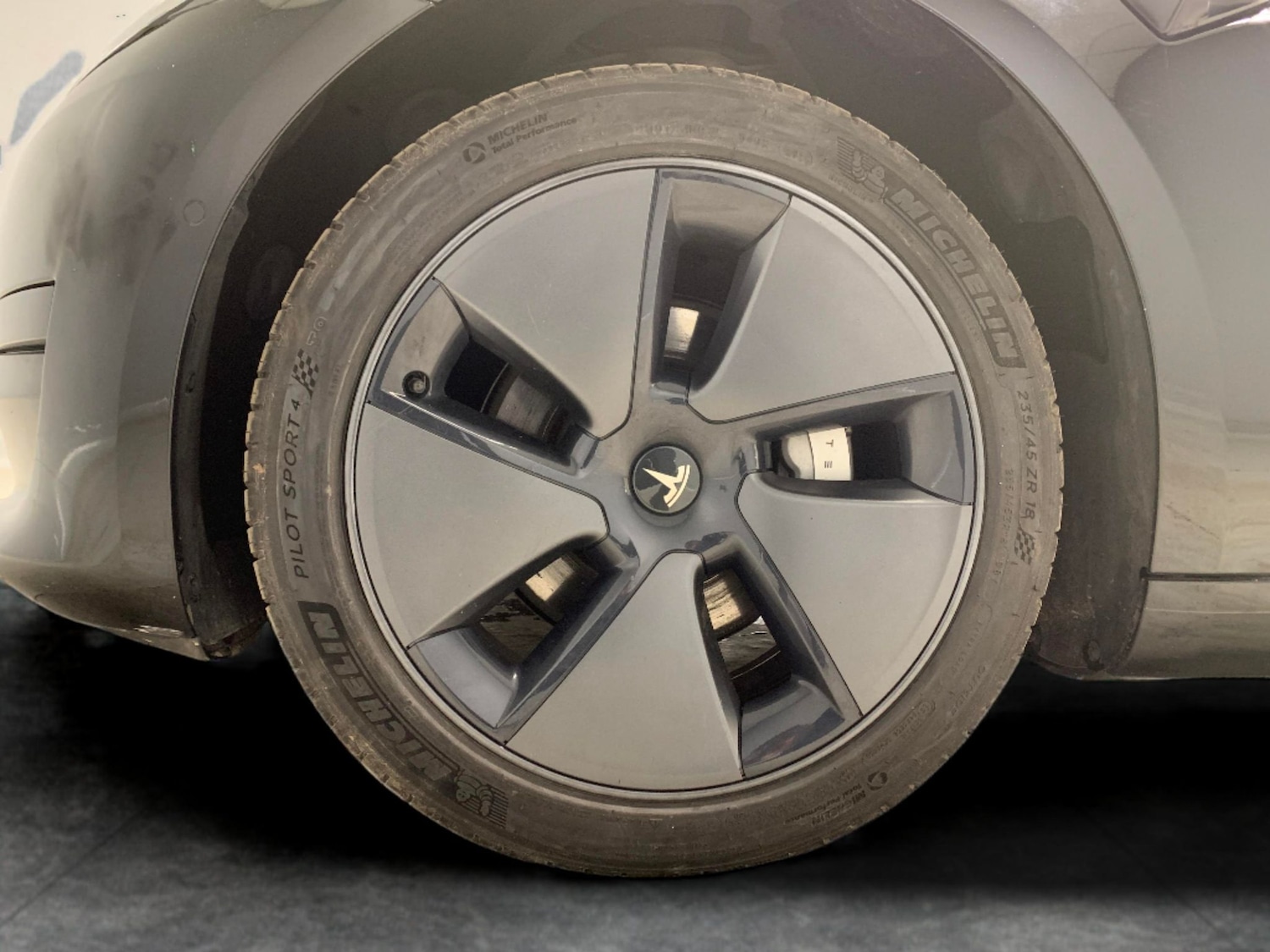 Used Tesla Model 3 2021 for sale - 76439579: Photo 29