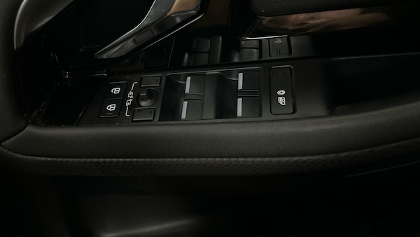 Used Land Rover Range Rover Evoque 2022 for sale - 76209800: Photo 33