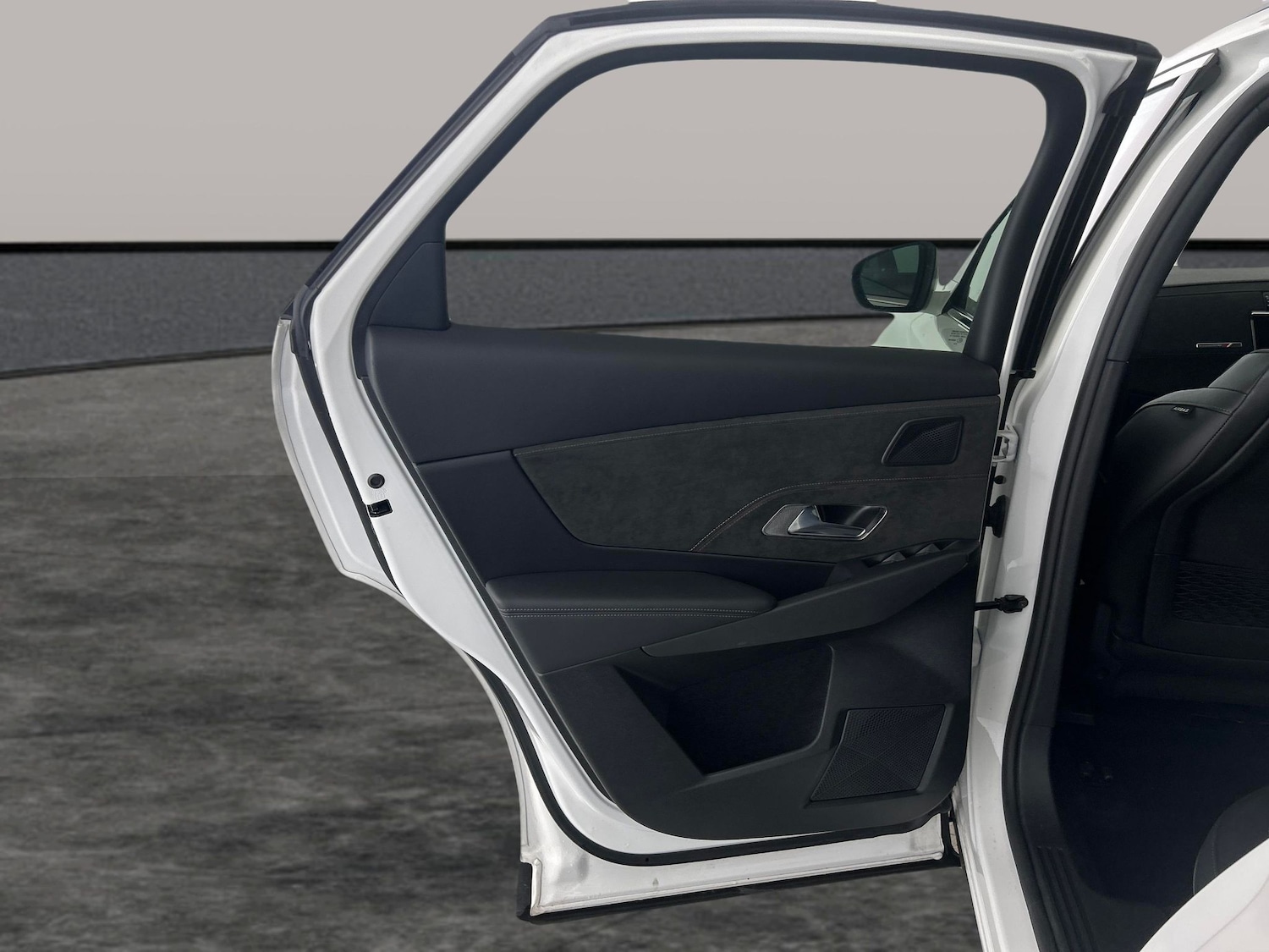 Used DS Automobiles DS 7 Crossback 2022 for sale - 77319252: Photo 13