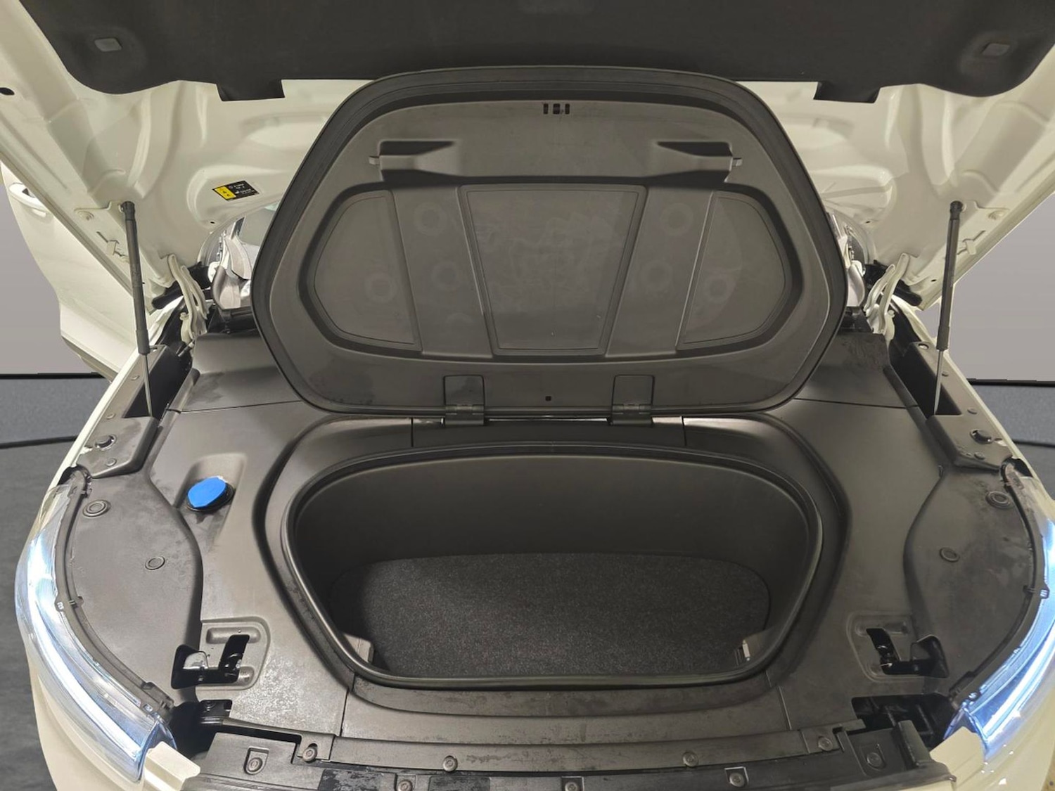 Used Volvo XC40 2021 for sale - 76777783: Photo 34