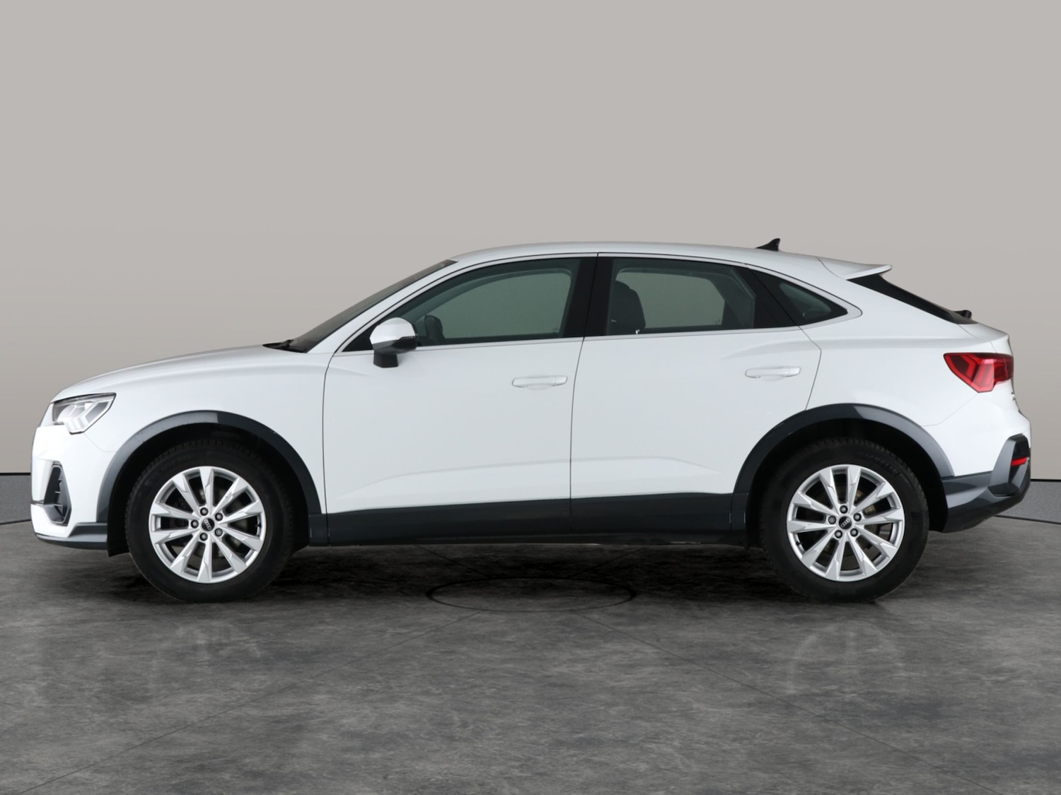 Used Audi Q3 2021 for sale - 76394008: Photo 17