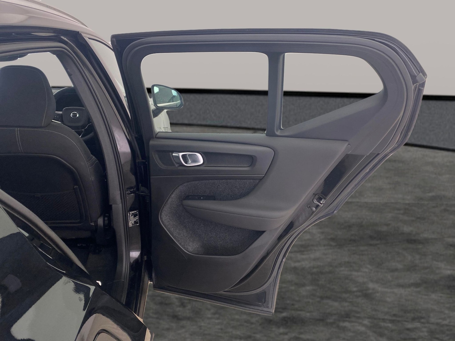 Used Volvo XC40 2023 for sale - 77896600: Photo 26