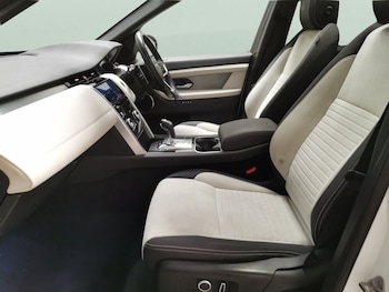 Used Land Rover Discovery Sport 2022 for sale - 75868326: Photo