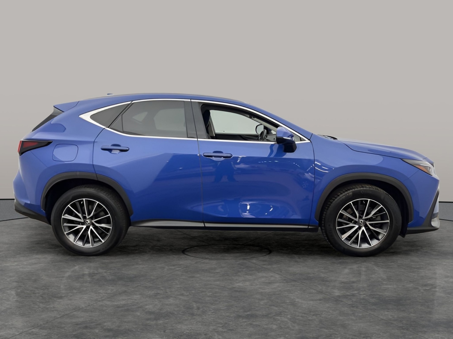 Used Lexus NX for sale - 76757239: Photo 5