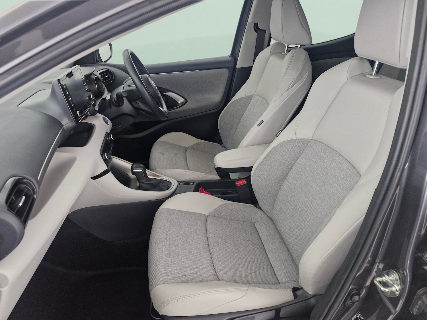 Used Toyota Yaris for sale - 76491925: Photo 13