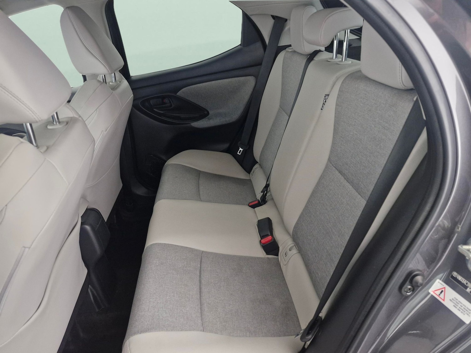 Used Toyota Yaris for sale - 76491925: Photo 15