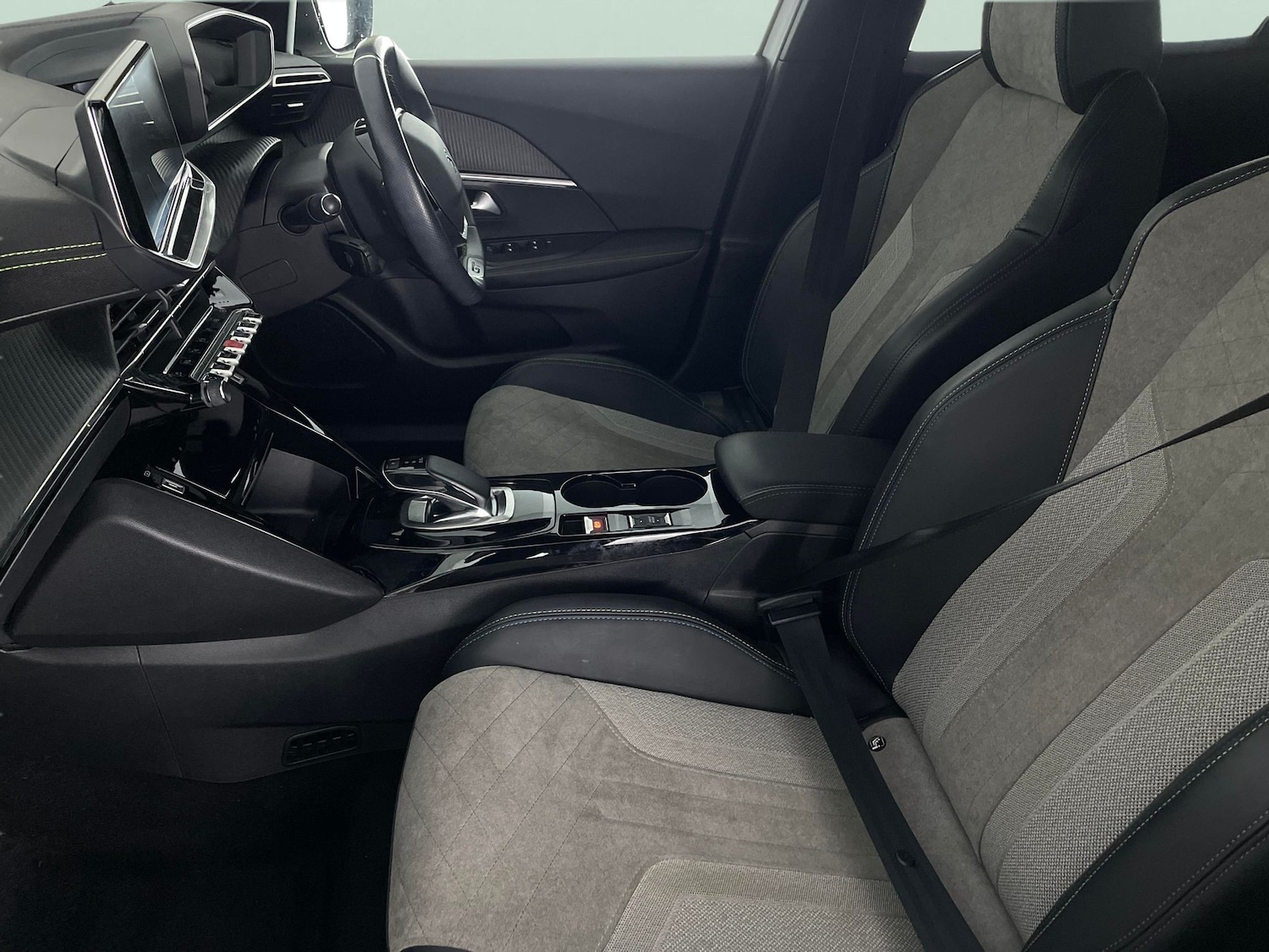 Used Peugeot 2008 2021 for sale - 77715939: Photo 4