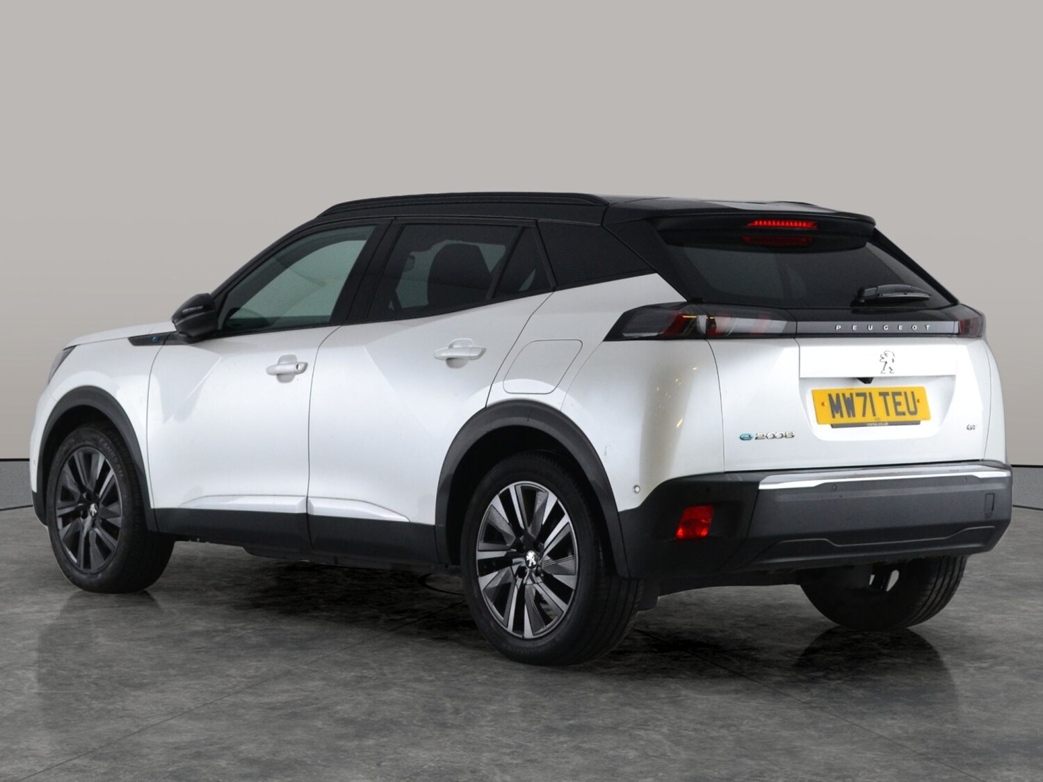 Used Peugeot 2008 2021 for sale - 77715939: Photo 8