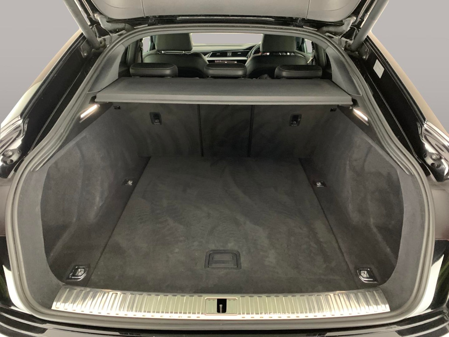 Used Audi e-tron 2021 for sale - 76638504: Photo 39