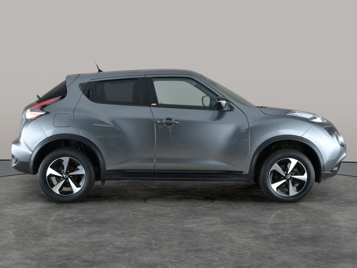 Used Nissan Juke 2018 for sale - 77475334: Photo 11