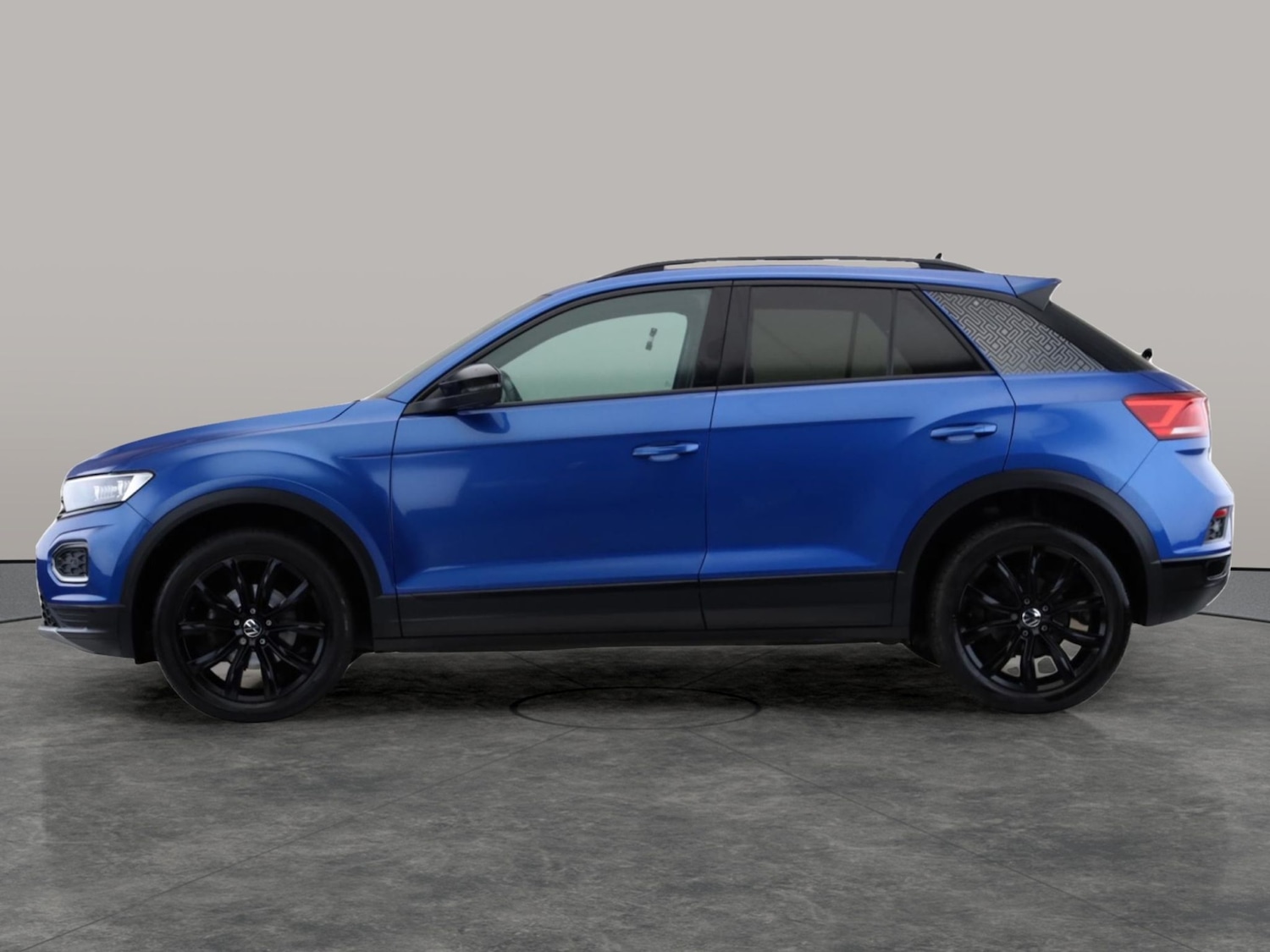 Used Volkswagen T-Roc 2021 for sale - 76159316: Photo 11