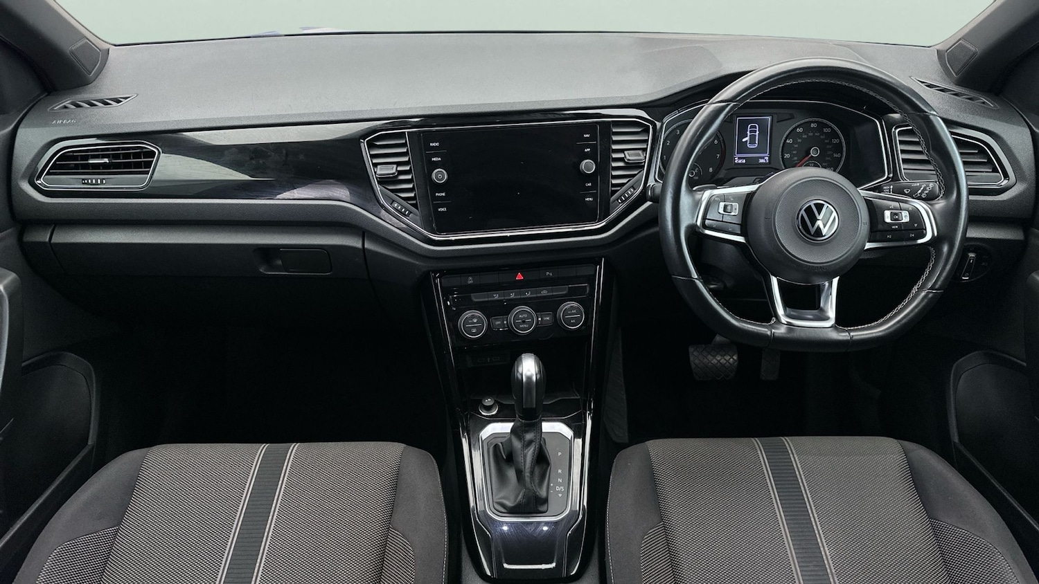 Used Volkswagen T-Roc 2021 for sale - 76159316: Photo 18