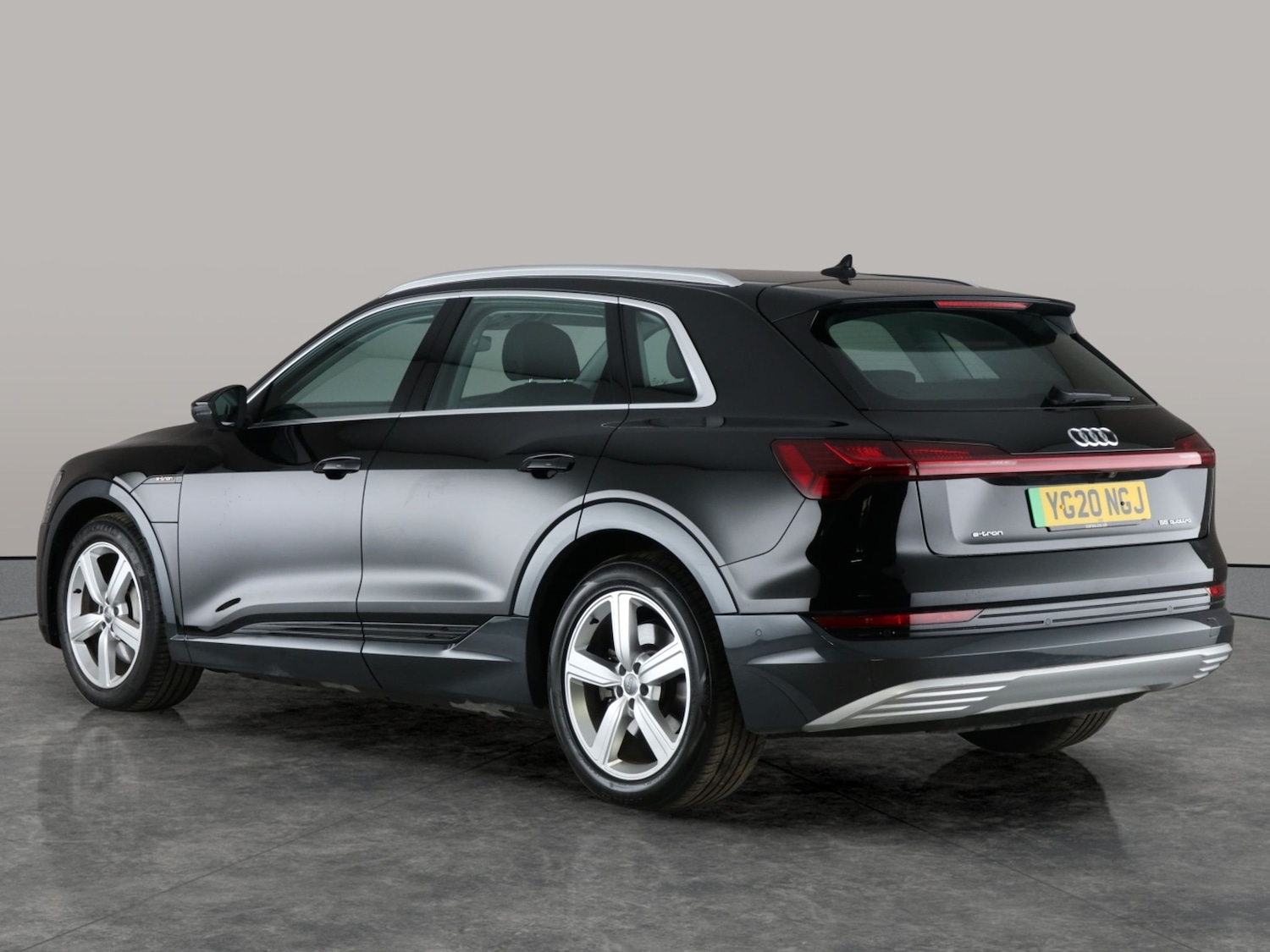 Used Audi e-tron 2020 for sale - 76682191: Photo 12