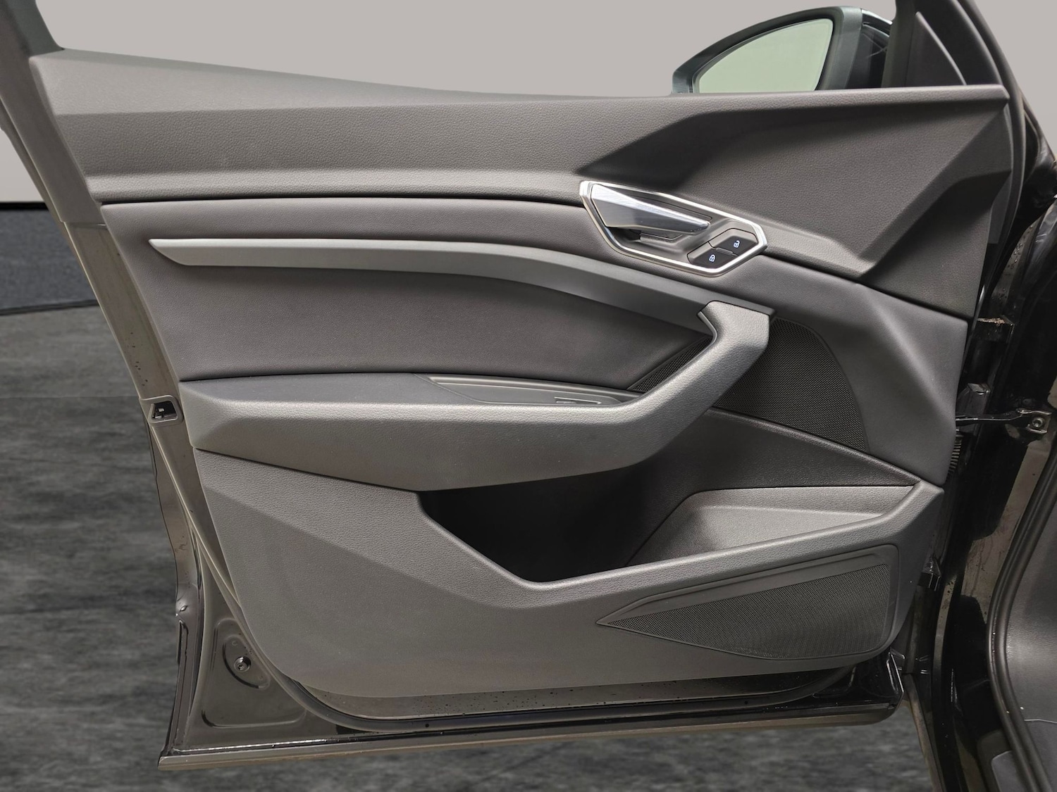 Used Audi e-tron 2020 for sale - 76682191: Photo 25