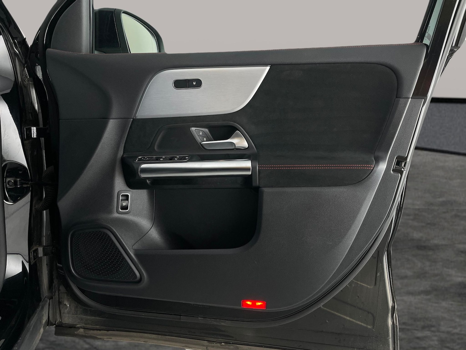 Used Mercedes-Benz EQA 2022 for sale - 76128672: Photo 47