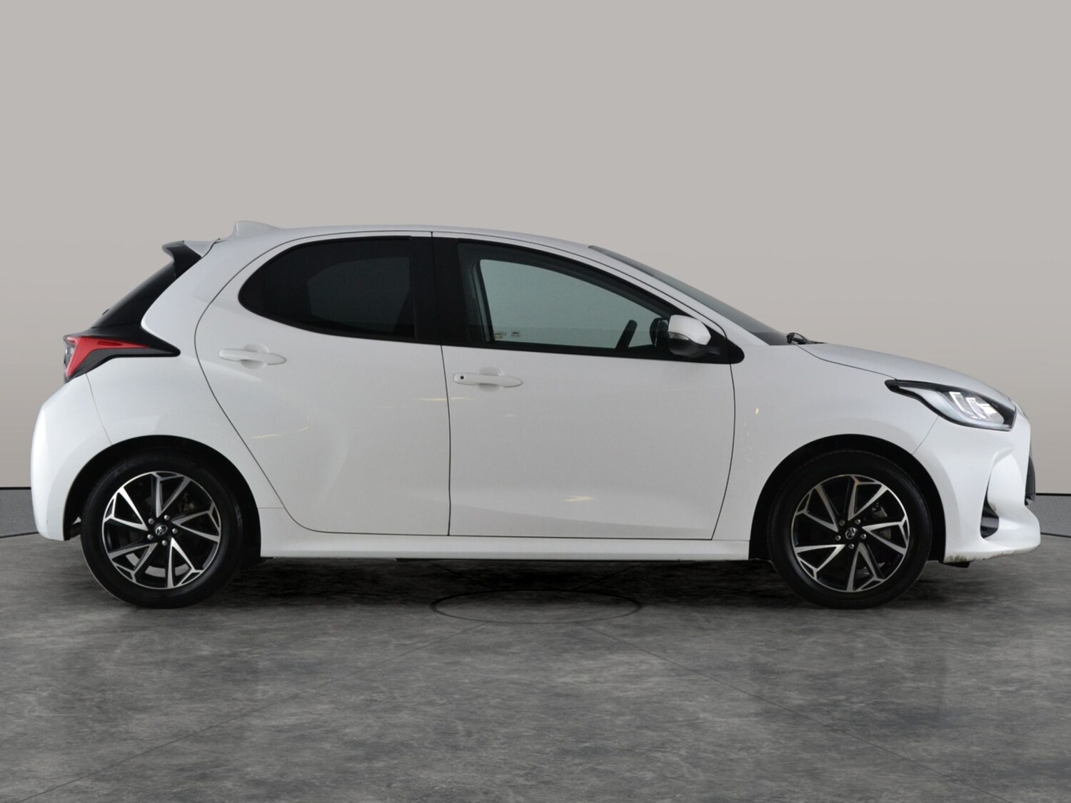 Used Toyota Yaris 2022 for sale - 78211076: Photo 11