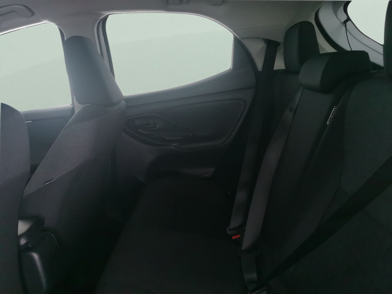 Used Toyota Yaris 2022 for sale - 78211076: Photo 25