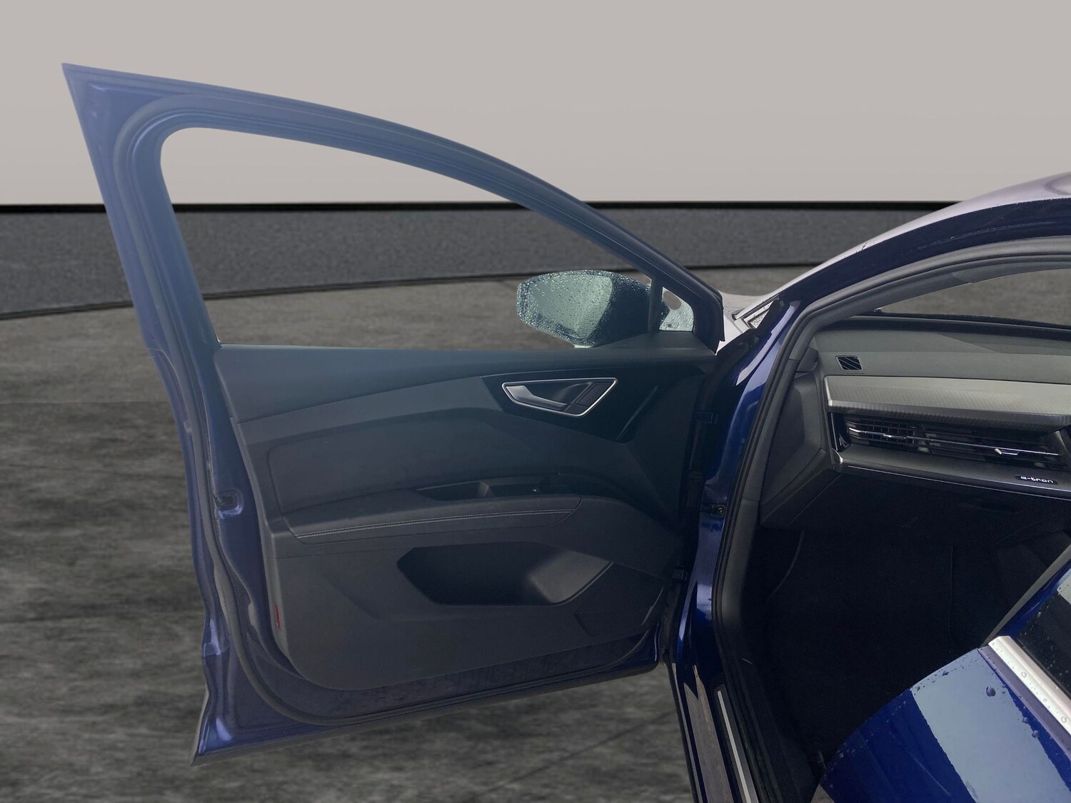 Used Audi Q4 e-tron 2022 for sale - 77614916: Photo 28