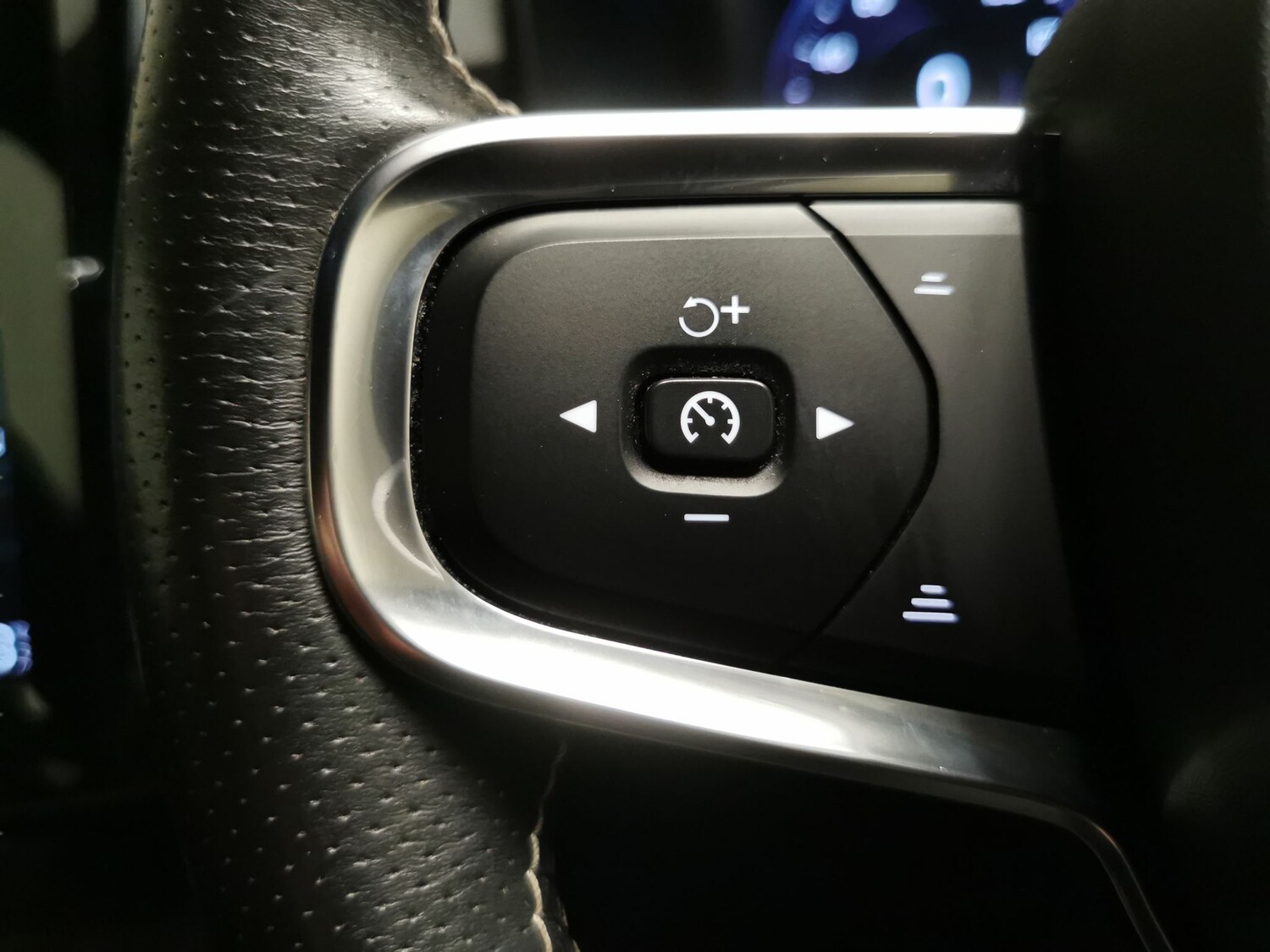 Used Volvo XC40 2020 for sale - 78224509: Photo 16