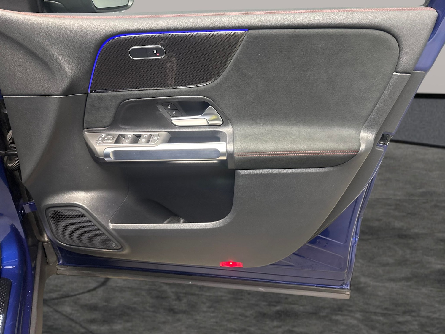 Used Mercedes-Benz GLB 2023 for sale - 77010757: Photo 29