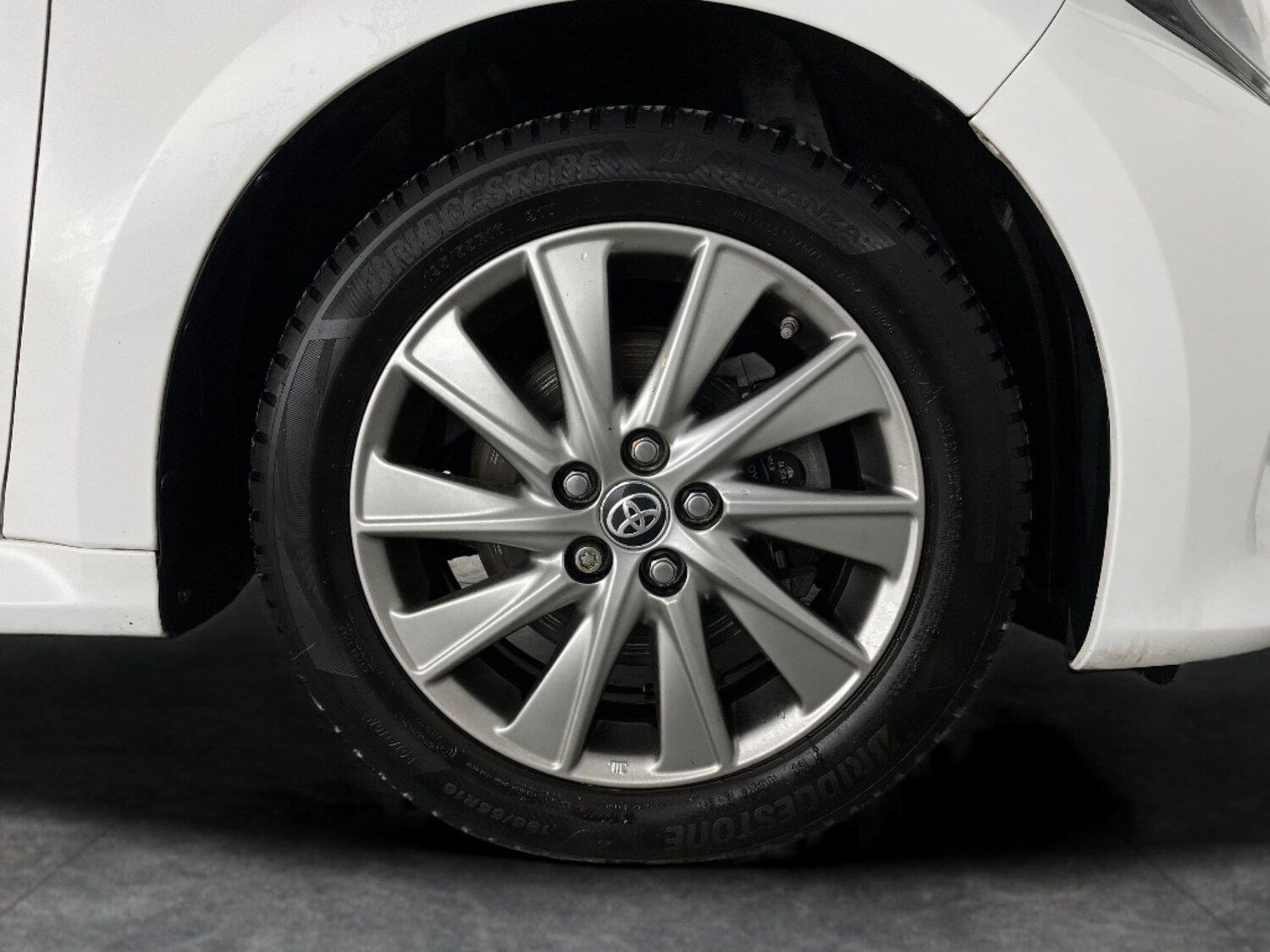 Used Toyota Yaris 2023 for sale - 77715889: Photo 22