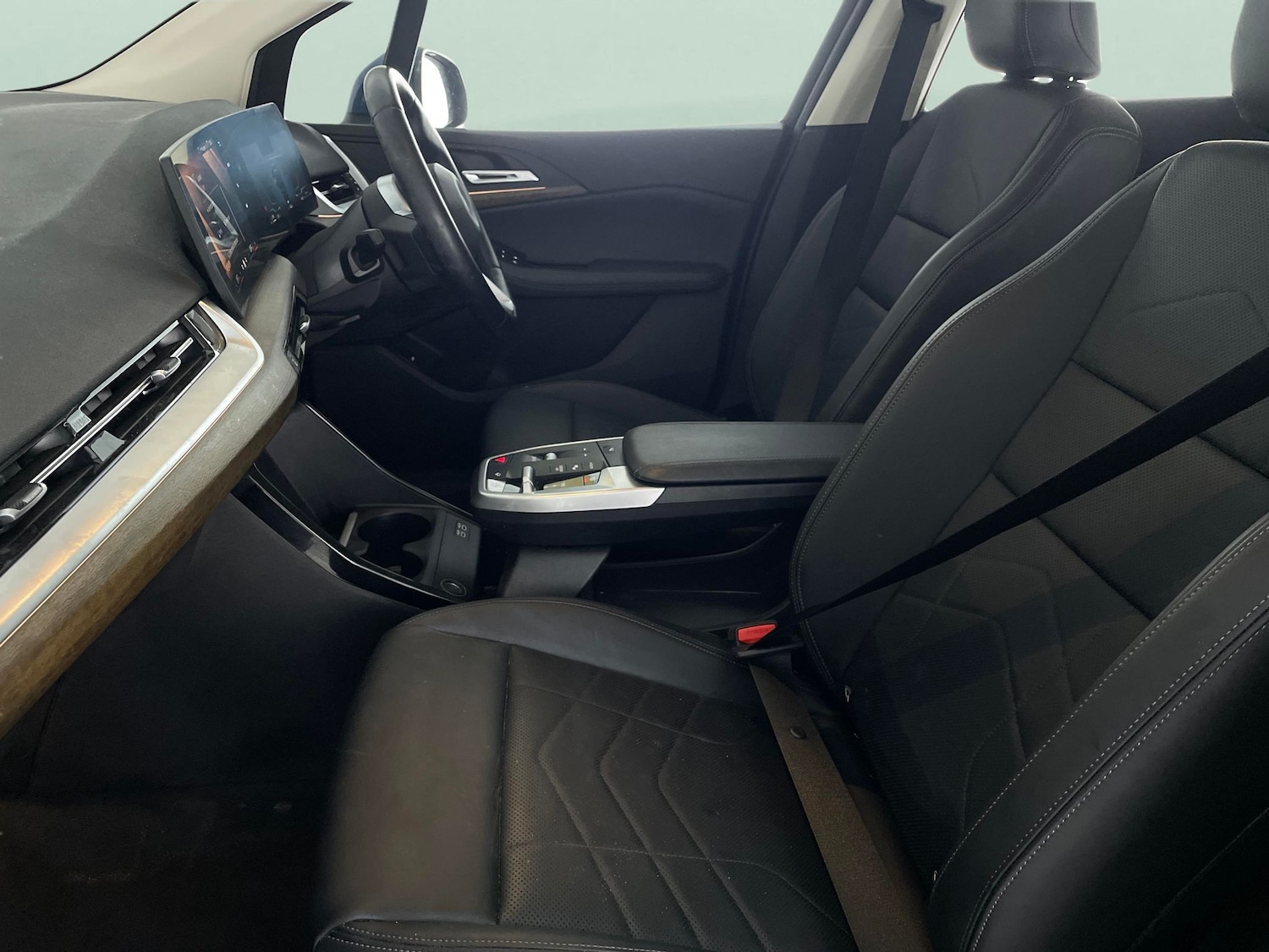 Used BMW 2 Series 2024 for sale - 77272061: Photo 4