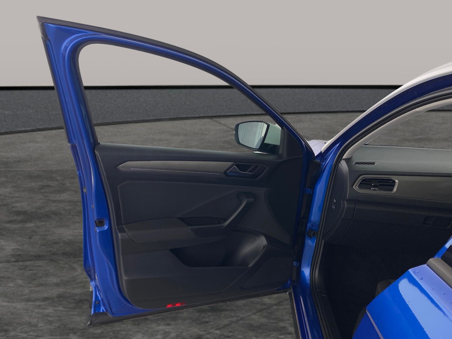 Used Volkswagen T-Roc 2021 for sale - 77316190: Photo 21