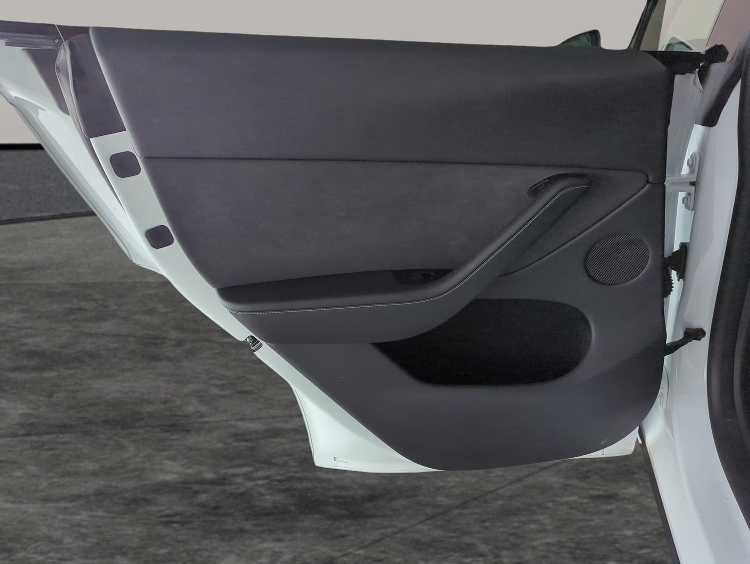 Used Tesla Model Y 2025 for sale - 77965721: Photo 32