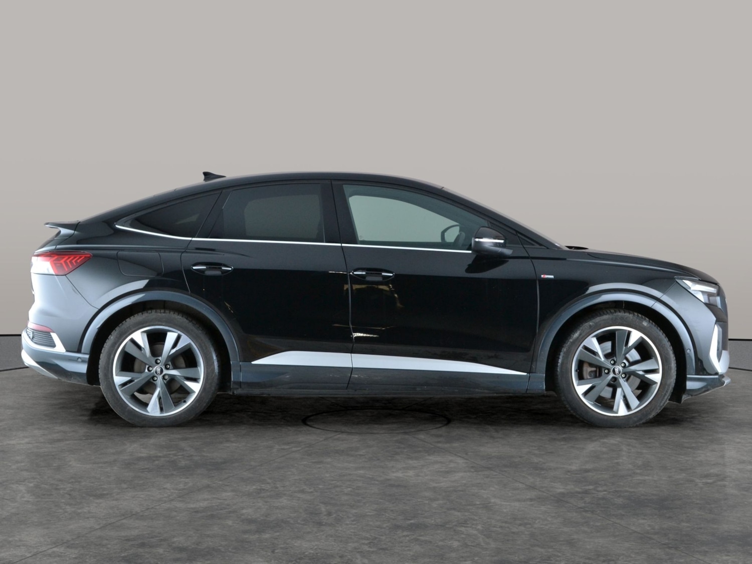 Used Audi Q4 e-tron 2022 for sale - 77702955: Photo 9