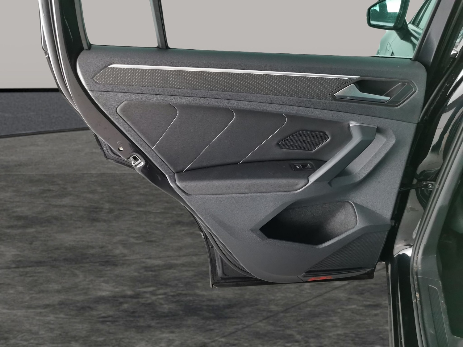 Used Volkswagen Tiguan 2023 for sale - 77324294: Photo 30